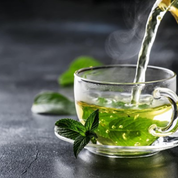 Uống trà xanh có hạ đường huyết không? Lời giải đáp từ góc nhìn khoa học